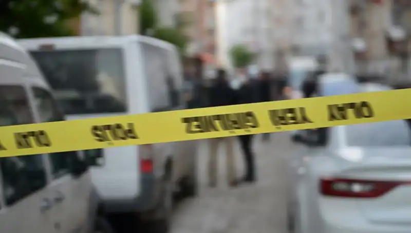 Adana'da Kanlı Pusu: Aracına Binerken Silahlı Saldırıya Uğradı