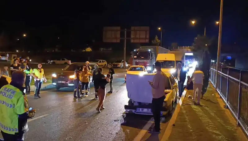 Otoyolda Kuralsız Geri Dönüş: İki Çocuk, Dört Yaralı