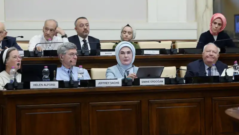 Emine Erdoğan'dan Vatikan'da Tarihi "Dünya 5'ten Büyüktür" Vurgusu