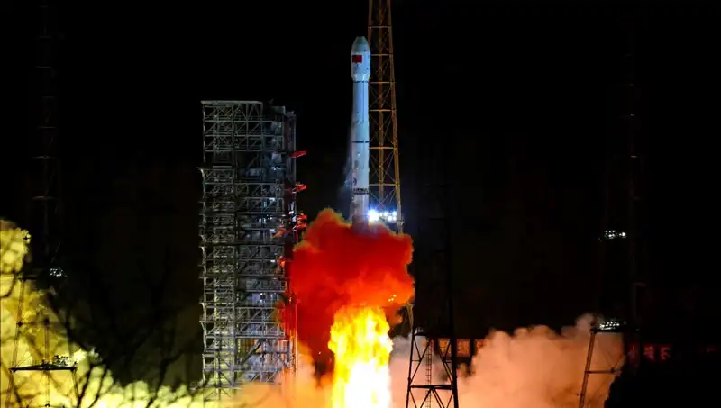 Çin'in Yeni Keşif Aracı Tienvın-2 Uzaya Fırlatıldı: Asteroid Avına Hazır