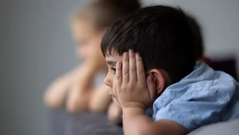Otizm Neden Erkek Çocuklarında Daha Yaygın? Nedenleri ve Etkileri
