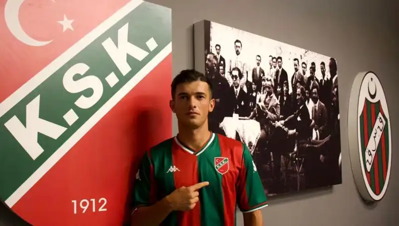 Karşıyaka Spor Kulübü'nde Transfer Hamleleri Tüm Hızıyla Devam Ediyor