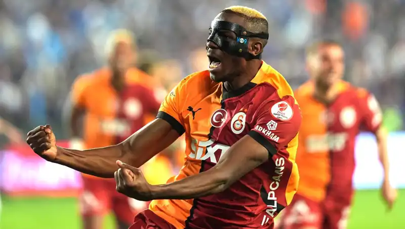 Osimhen'e Kazan-Kazan Teklifi: Futbol Dünyasında Neler Oluyor?