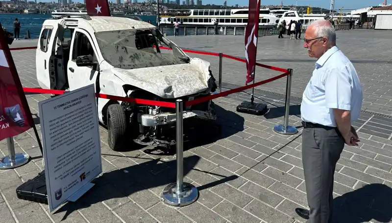 15 Temmuz’un İzleri: Tankın Ezdiği Otomobiller Sergileniyor