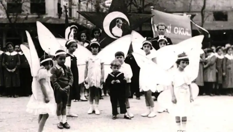 23 Nisan'ın Tarihsel Önemi ve Çocuklar İçin Bayram Geleneği