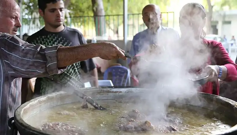 Gadir-i Hum Bayramı: Anlamı, Kutlama Gelenekleri ve Mesajları