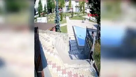 Kastamonu'da Muhtar, Uyardığı Kişi Tarafından Bıçaklandı: Olayın Ayrıntıları