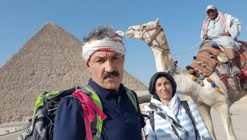Şırnaklı Çiftin 16 Yılda 40 Ülke Gezme Serüveni ve Gezi Masrafları İneklerden!