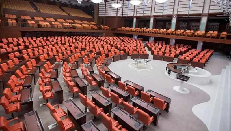 Siyasi Partilerin Bayramlaşma Programları Açıklandı: Ne Zaman ve Nerede?