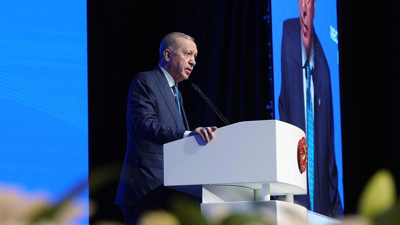 Cumhurbaşkanı Erdoğan'dan 1381 engelli öğretmene atama müjdesi