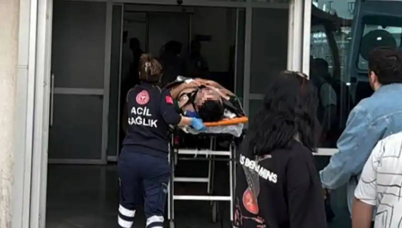 Yüksekten Düşen İşçi Son Yolculuğuna Uğurlandı: İş Kazalarının Artışı Tehlike Çanları Çaldırıyor