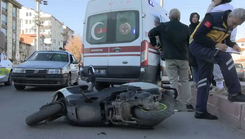 Tavşanlı’da Feci Trafik Kazası: İki Yaralı, Olayın Ardındaki Gizem