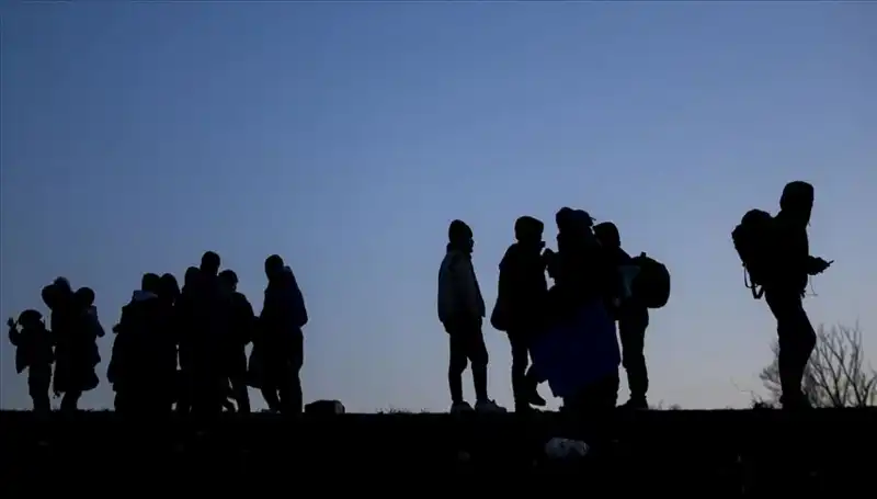 Edirne'de 21 Düzensiz Göçmen Operasyonu: Türkiye'nin Sınır Güvenliği Güçleniyor