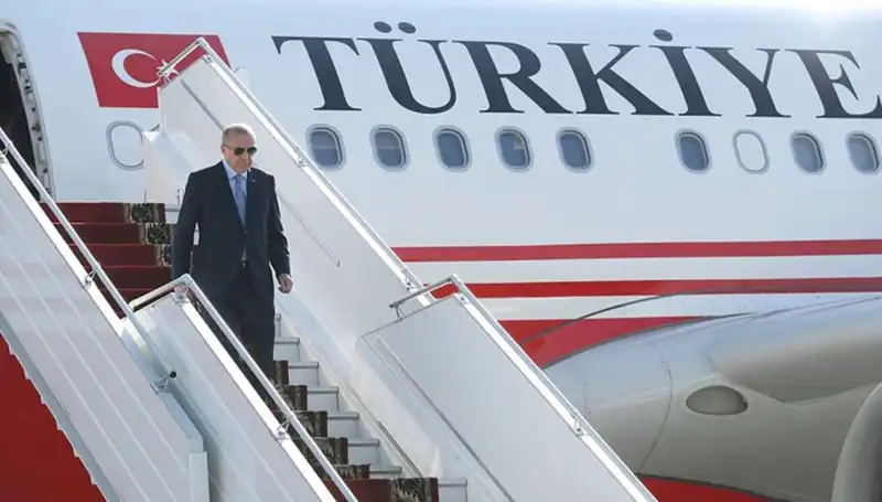 Cumhurbaşkanı Erdoğan İtalya Gezisi Sonrası Türkiye'ye Döndü: Detaylar Açıklandı
