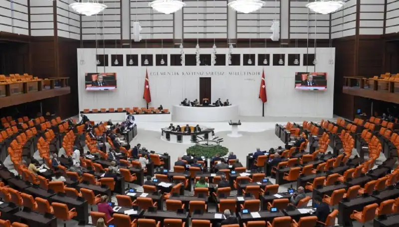 Zeytinlik Yasa Teklifinde 8 Yeni Madde Onaylandı: Tarım Sektörü Neleri Bekliyor?