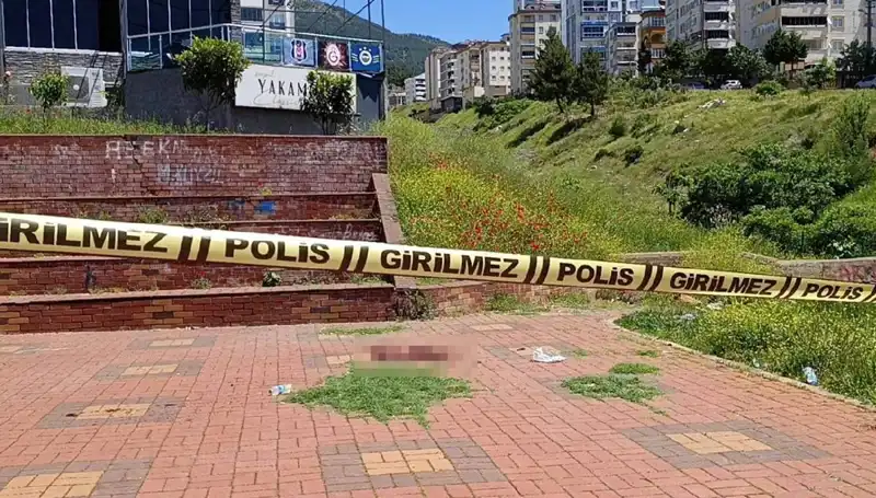 Kahramanmaraş'ta Bıçaklı Kavga: Bir Kişi Ağır Yaralandı, Detaylar Ortaya Çıktı
