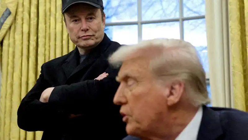 Elon Musk, Trump Kabinesinden Ayrıldı: Yeni Stratejiler ve Gelecek Planları