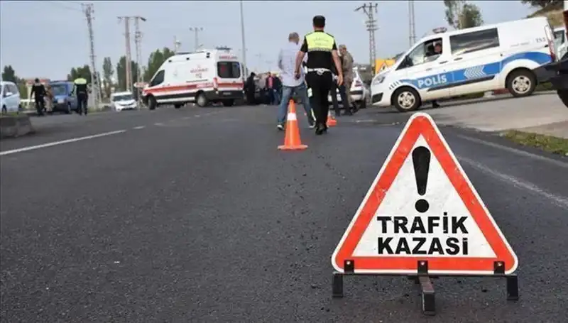 Tekirdağ'da Kontrolden Çıkan Araç Bariyerlere Çarptı: Bir Kişi Hayatını Kaybetti