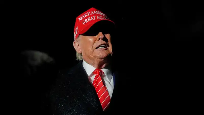 Yüksek Mahkemeden Trump’a Önemli Yetki: Göçmen Statüsü İptal Edilebilecek