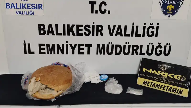 Uyuşturucuyu Ekmeğin İçine Gizleyen Çeteye Büyük Darbe