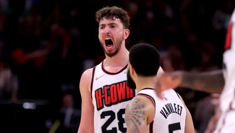 Alperen Şengün'ün Büyüleyici Performansıyla Rockets Şampiyonluk Yolunda İleri Adım Attı