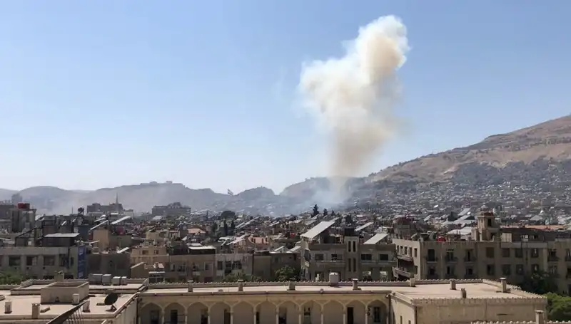 Süveyda'da Gergin Anlar: İsrail'den Hava Saldırıları Başladı