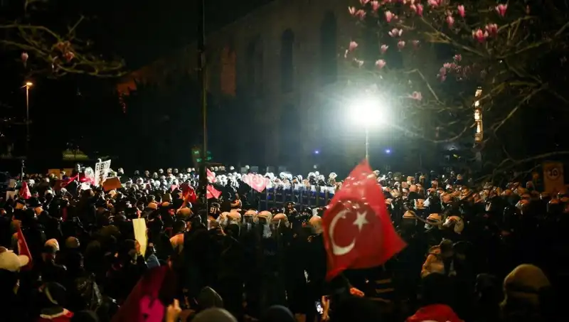 Gazetecilere Tahliye: Gösterilerde Tutuklananlar Serbest Bırakıldı