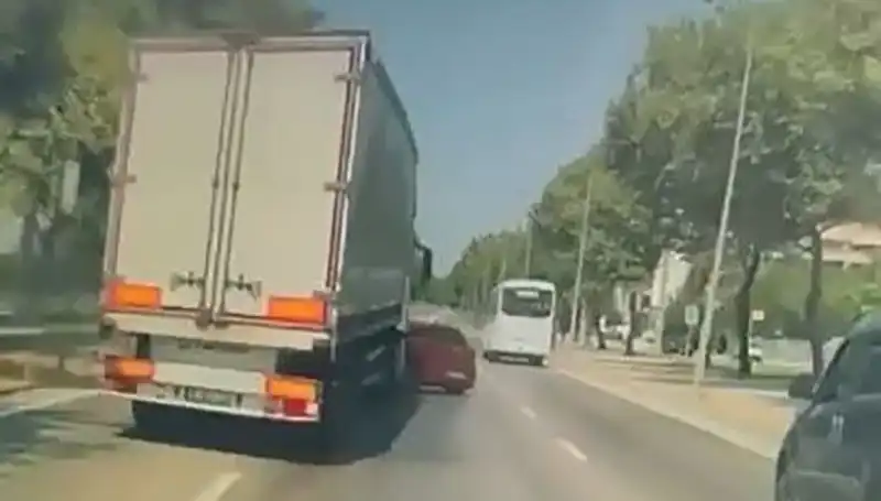 Bursa'da Korkutan Kör Nokta Kazası: Detaylar Ortaya Çıktı